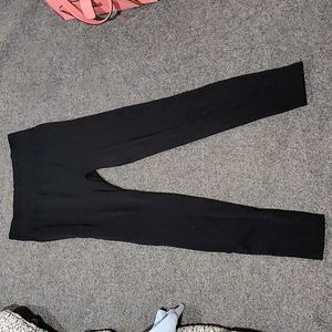 Black leggings